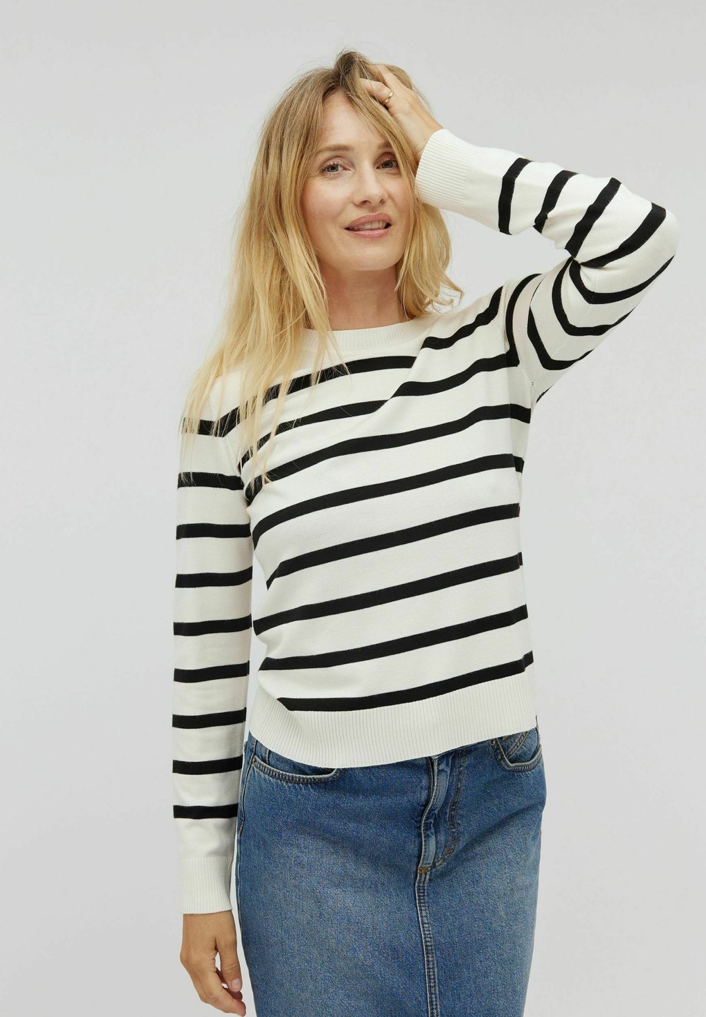 Вязаный свитер CANA mbyM, цвет sugar black stripe