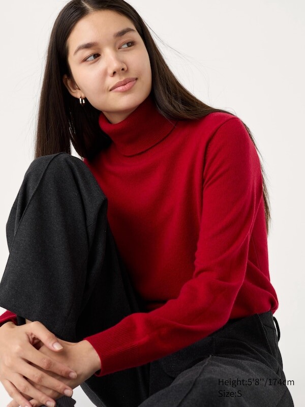 

Кашемировый джемпер с высоким воротом Uniqlo, красный