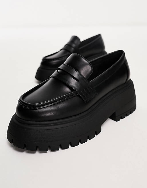 

Черные массивные лоферы с фартуком ASOS DESIGN Wide Fit Maestro