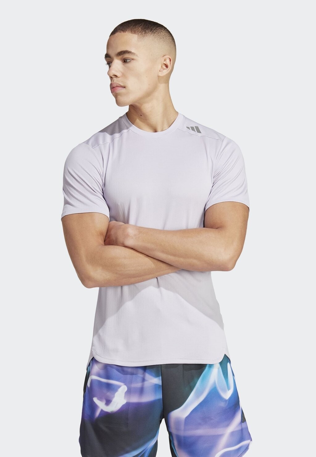 

Футболка Adidas