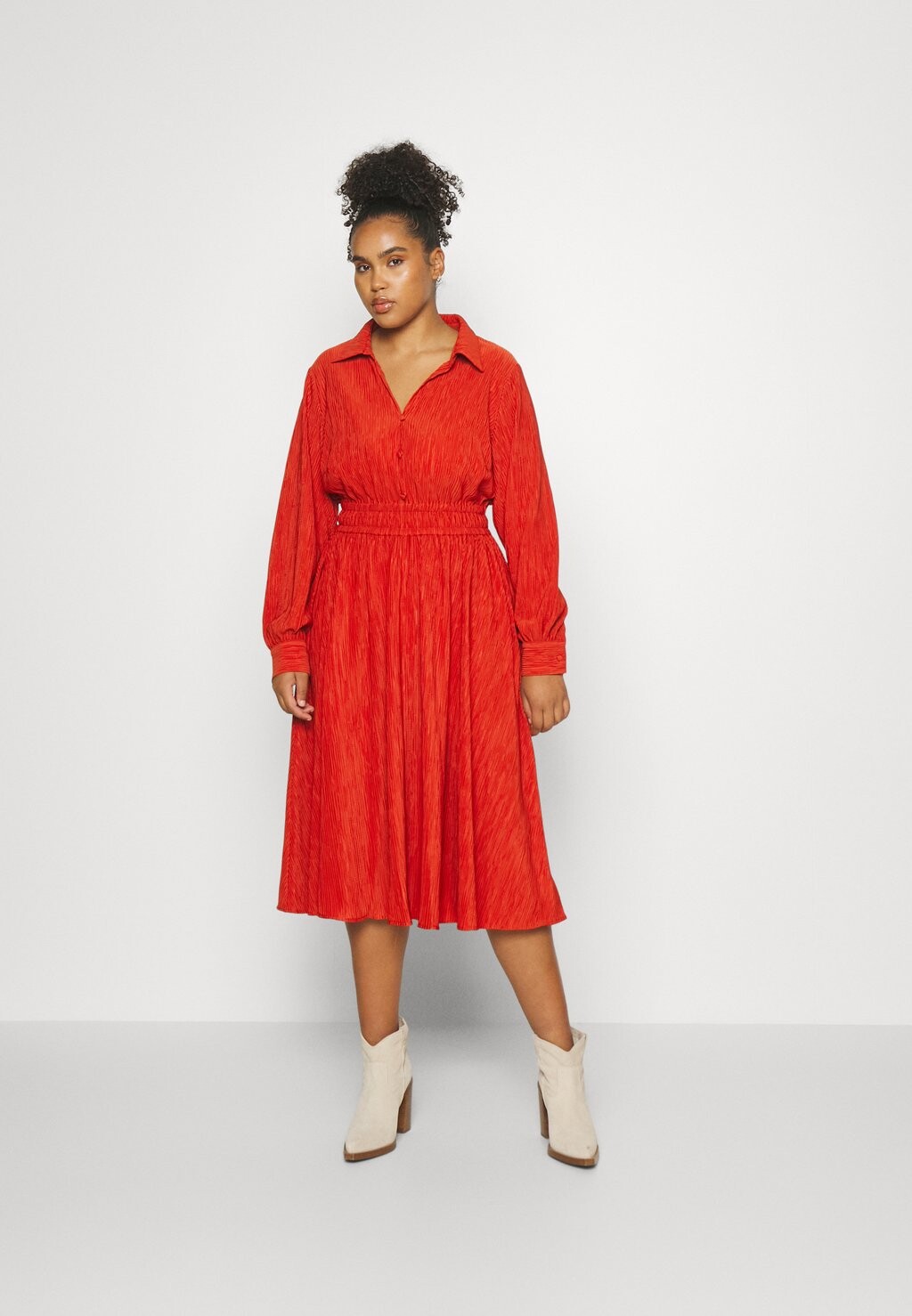 

Платье Camisero MICHAEL Michael Kors ПЛАТЬЕ МИДИ ПЛИССЕ С ПРИБОРАМИ, trracta