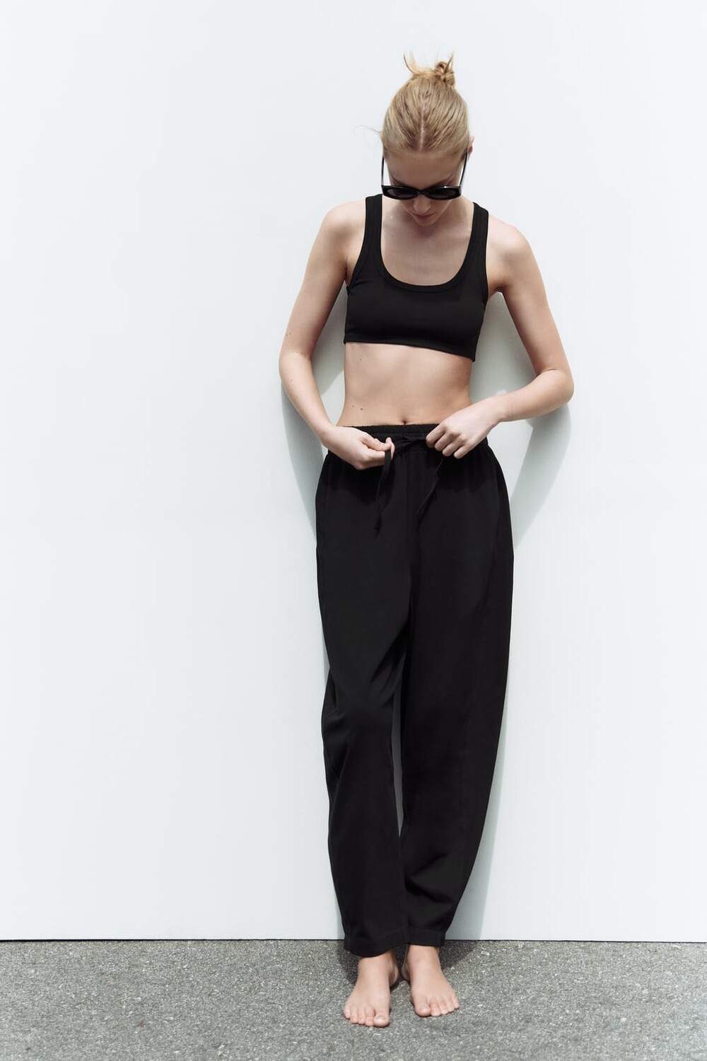 

Брюки для джоггинга carrot ZARA, черный