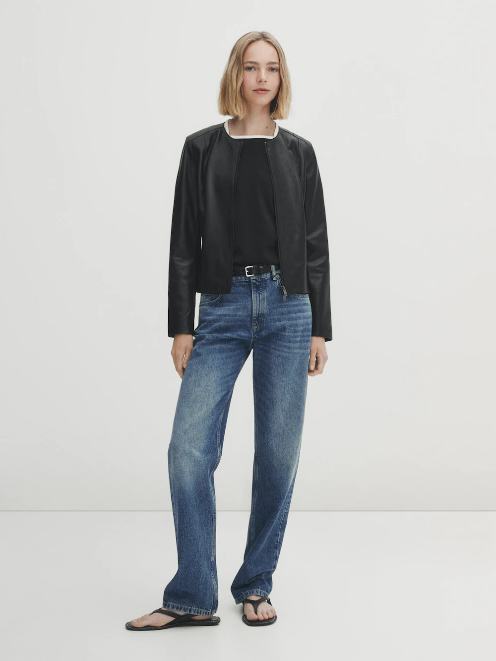

Черная куртка из кожи наппа Massimo Dutti, черный