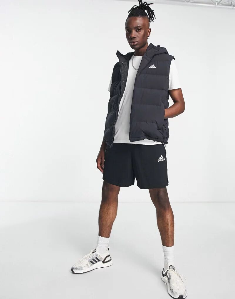 

Черный стеганый жилет adidas Outdoor Helionic adidas performance