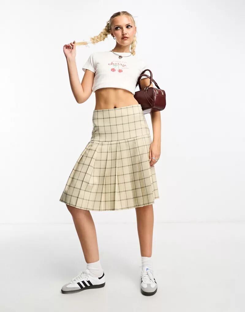

Бежевая плиссированная юбка миди в клетку в стиле 90-х ASOS