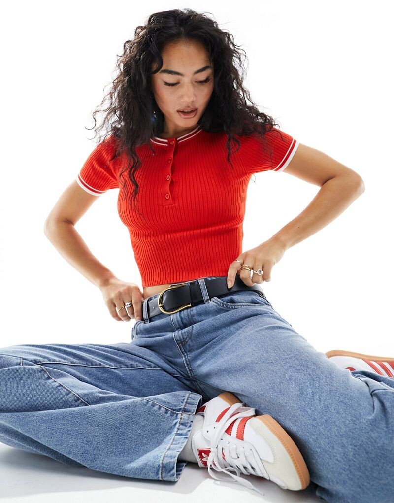 

Белая футболка с трикотажной окантовкой ASOS