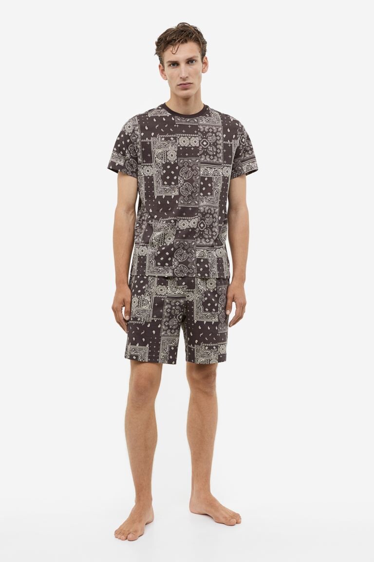 

Пижамный комплект из футболки и шорт стандартного кроя H&M