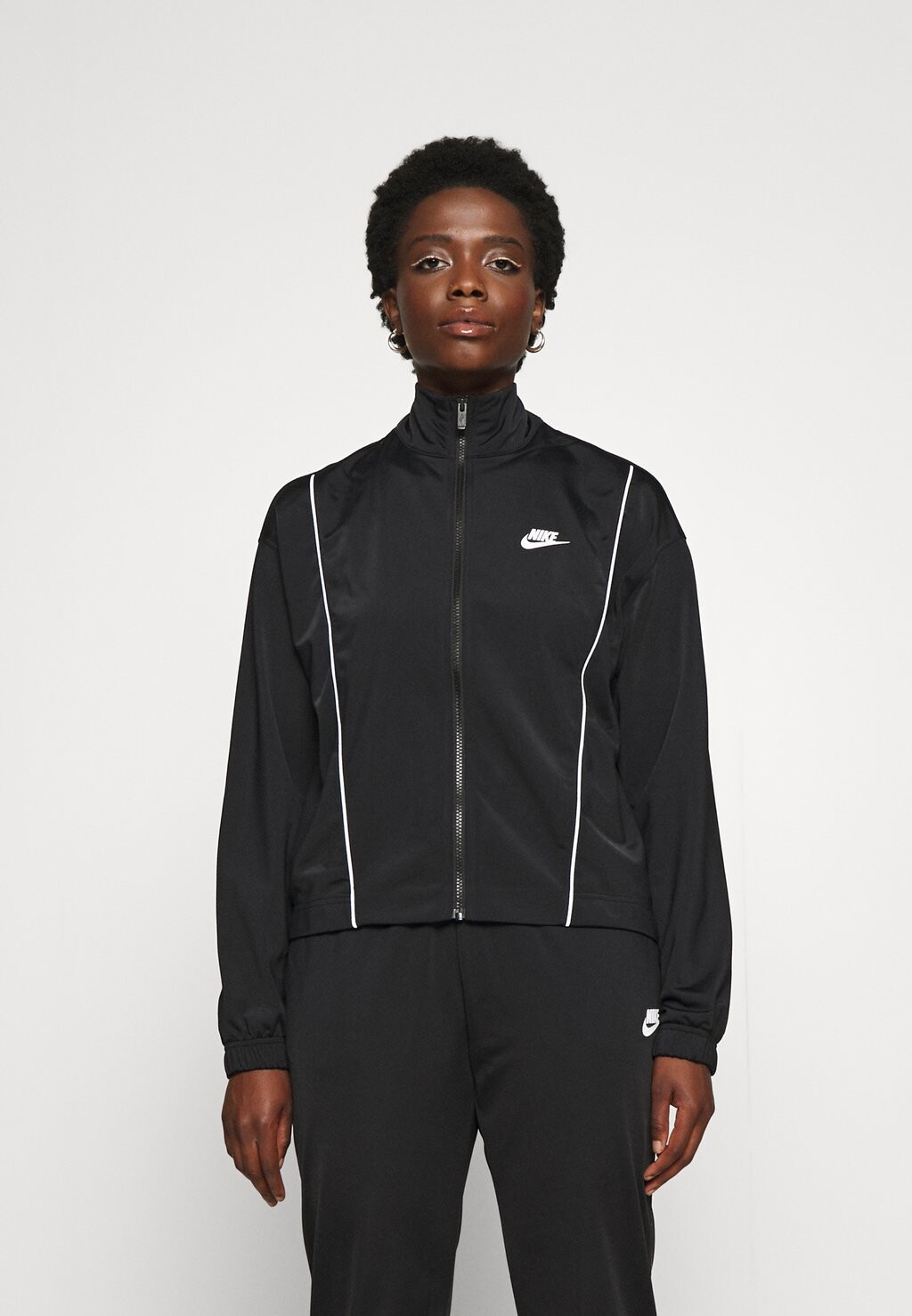 

Спортивный костюм Nike, черно-белый, Черный