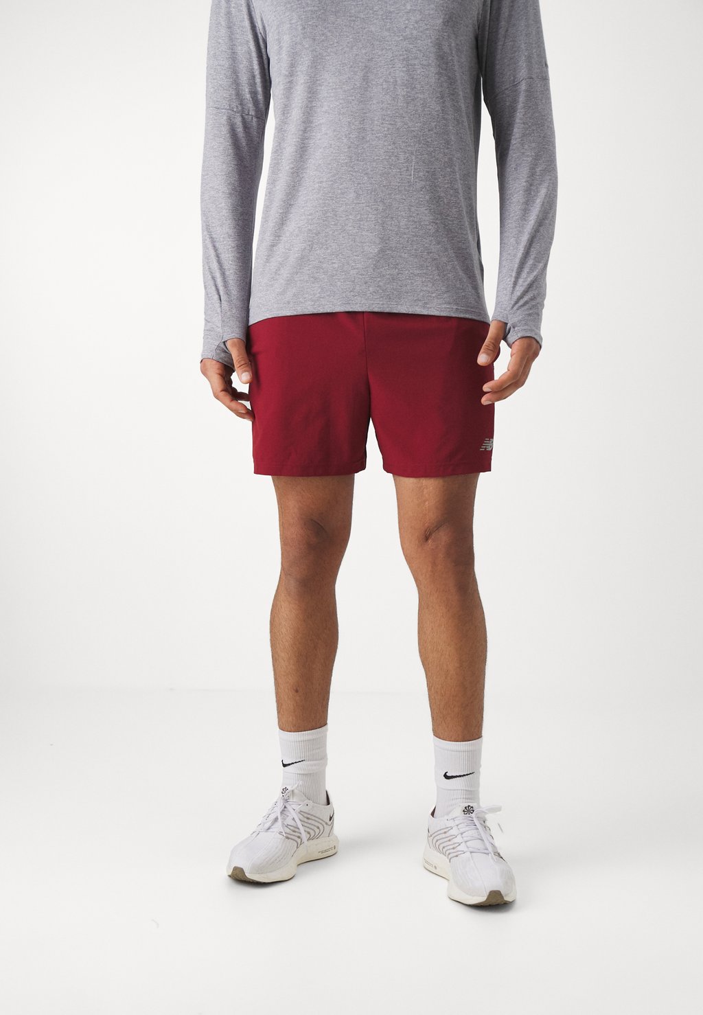 Спортивные шорты Short 5 Inch New Balance, цвет mercury red