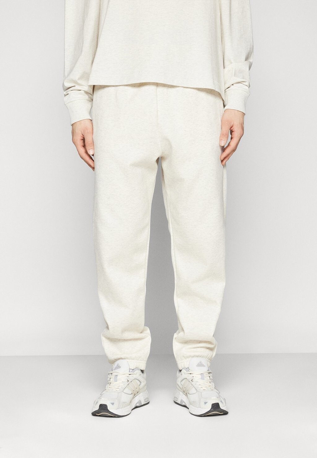 

Брюки для бега JOGGER UNISEX adidas Originals, цвет cream/white