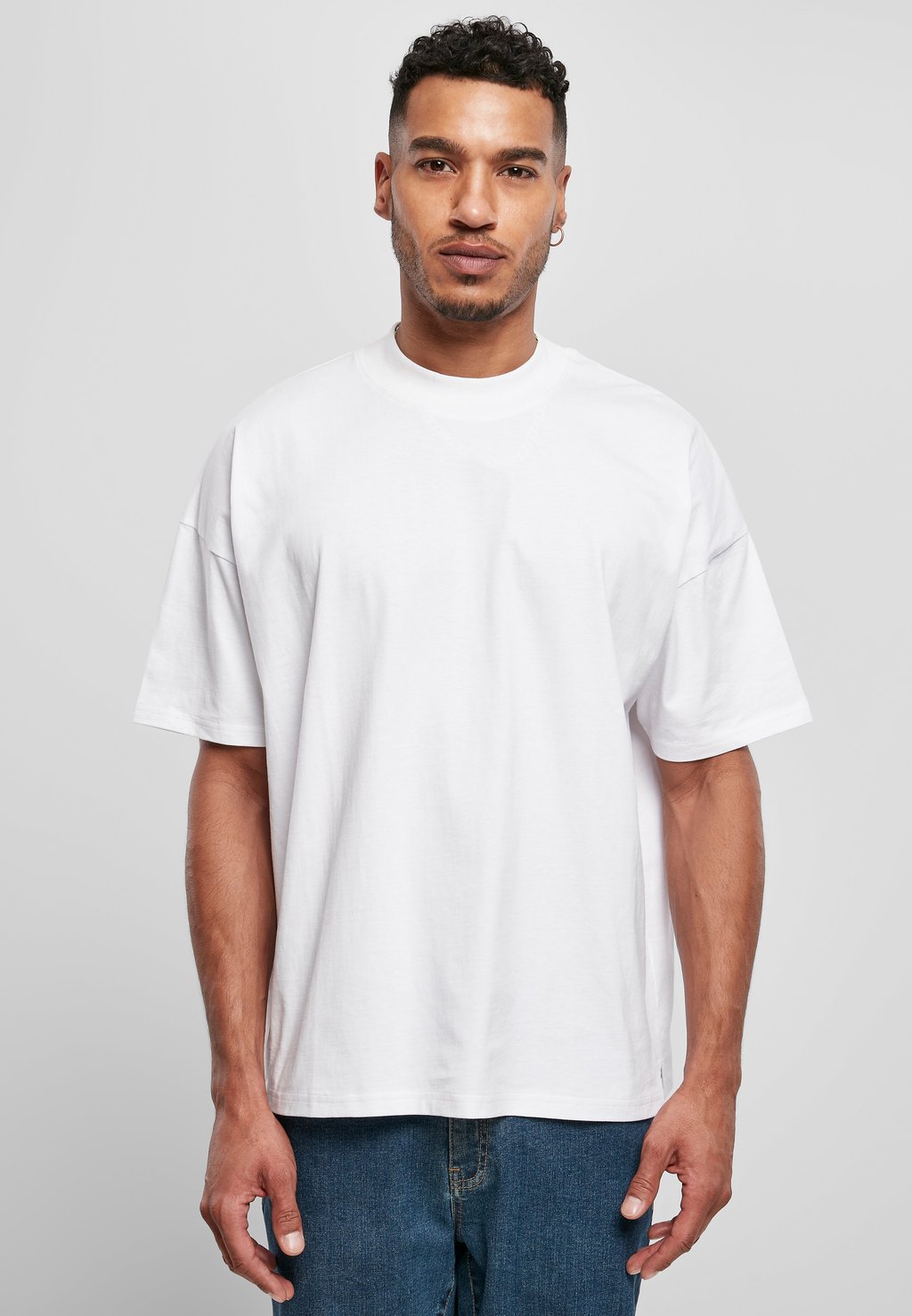 Базовая футболка OVERSIZED MOCK NECK Urban Classics, белый