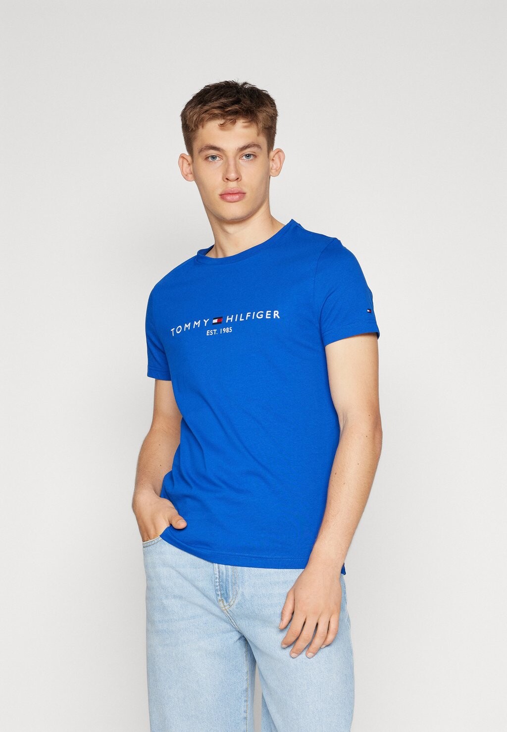 

Футболка с принтом Logo Tee Tommy Hilfiger, цвет navy