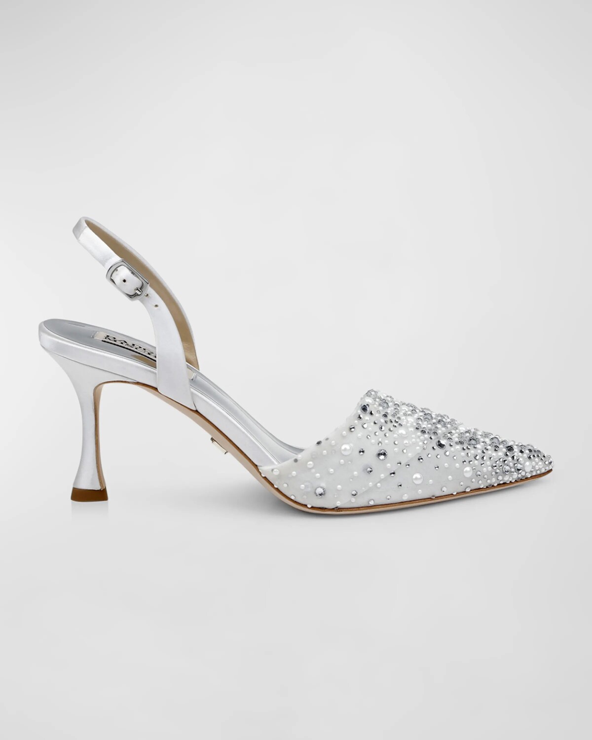 

Шелковые туфли Brenna с декорированной пяткой на пятке Badgley Mischka, цвет Soft White
