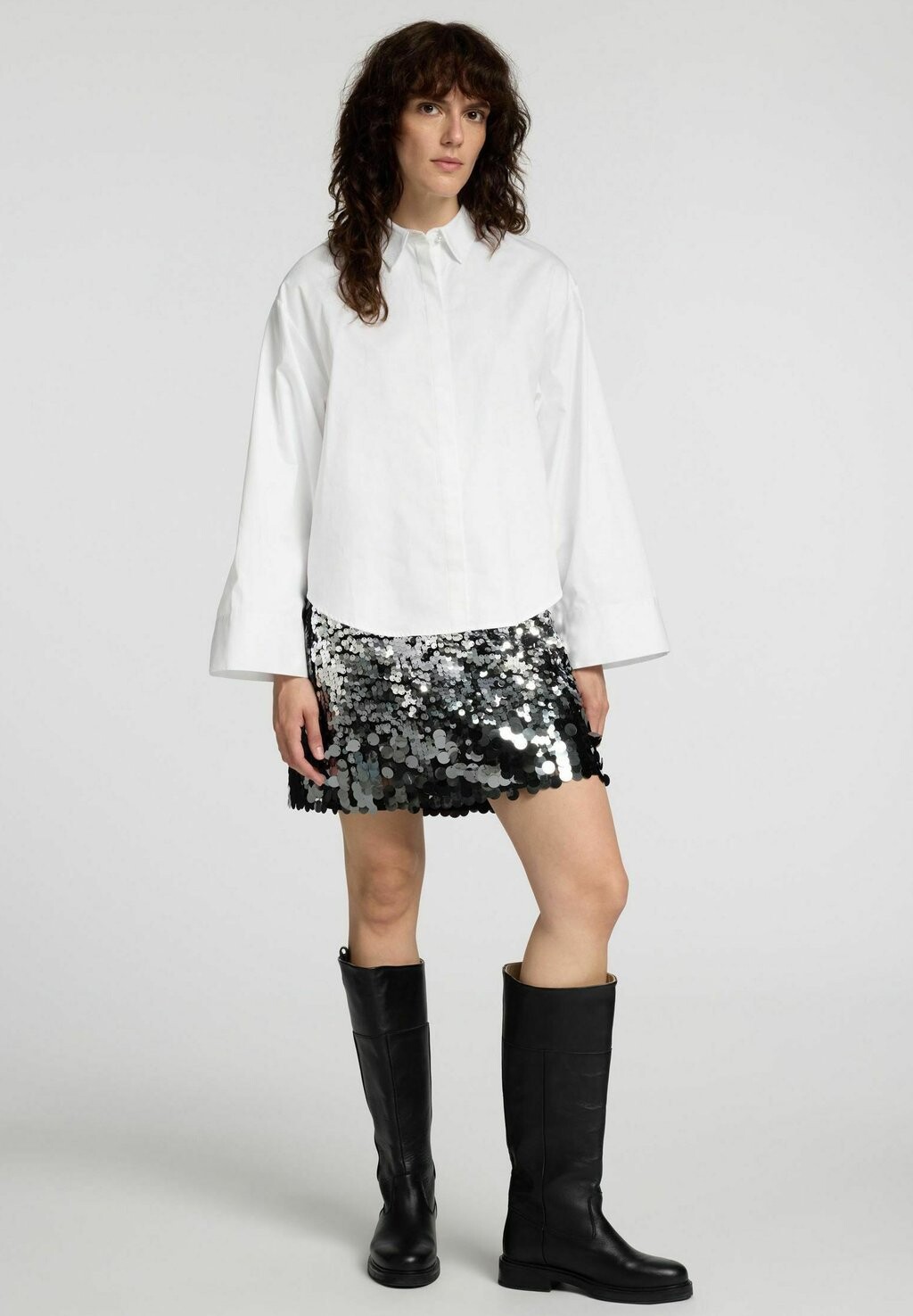 

Блузка на пуговицах PERLENDETAIL Selected Femme, кремовый