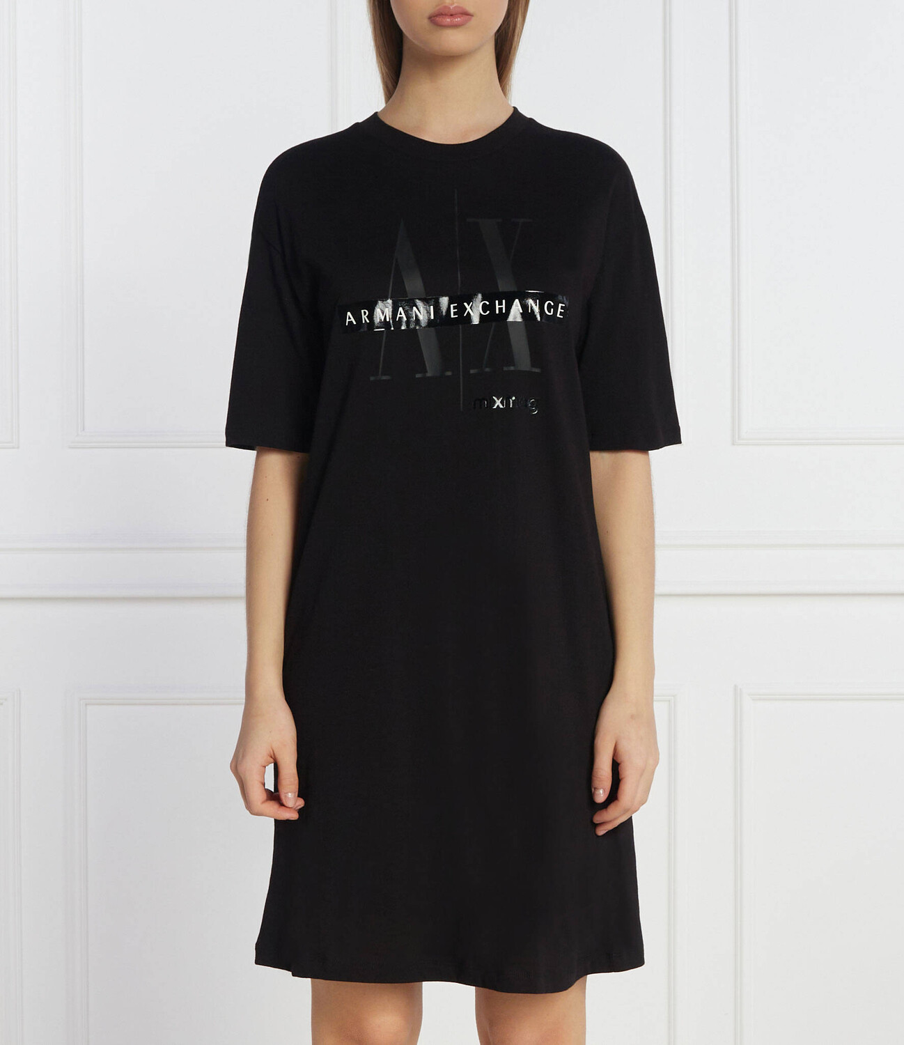 

Платье Armani Exchange, черный
