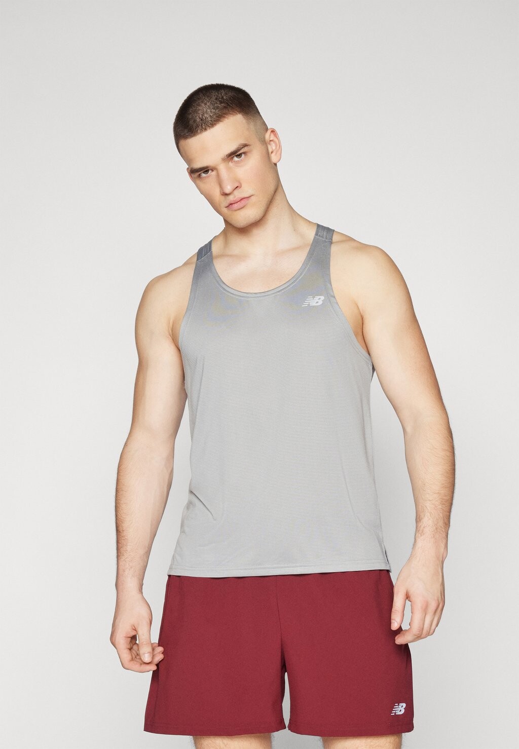 

Топ SPORT ESSENTIALS SINGLET New Balance, цвет slate grey