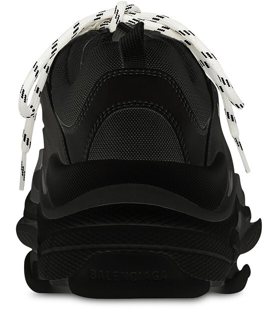 

Кроссовки Triple S Balenciaga, черный