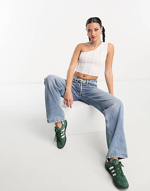 

Белый топ на одно плечо с открытым швом ASOS DESIGN