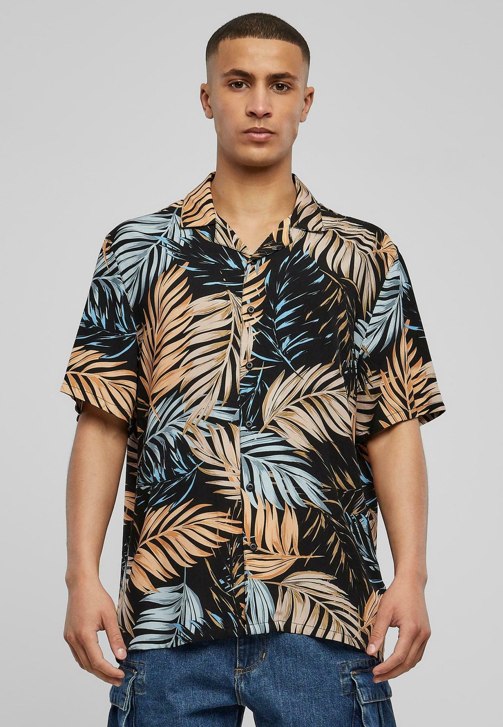 Рубашка AOP RESORT Urban Classics, цвет palmfront цена и фото