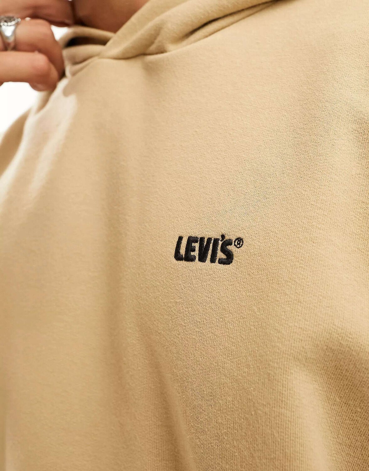 

Светло-коричневая худи Levi's с маленьким логотипом, Коричневый