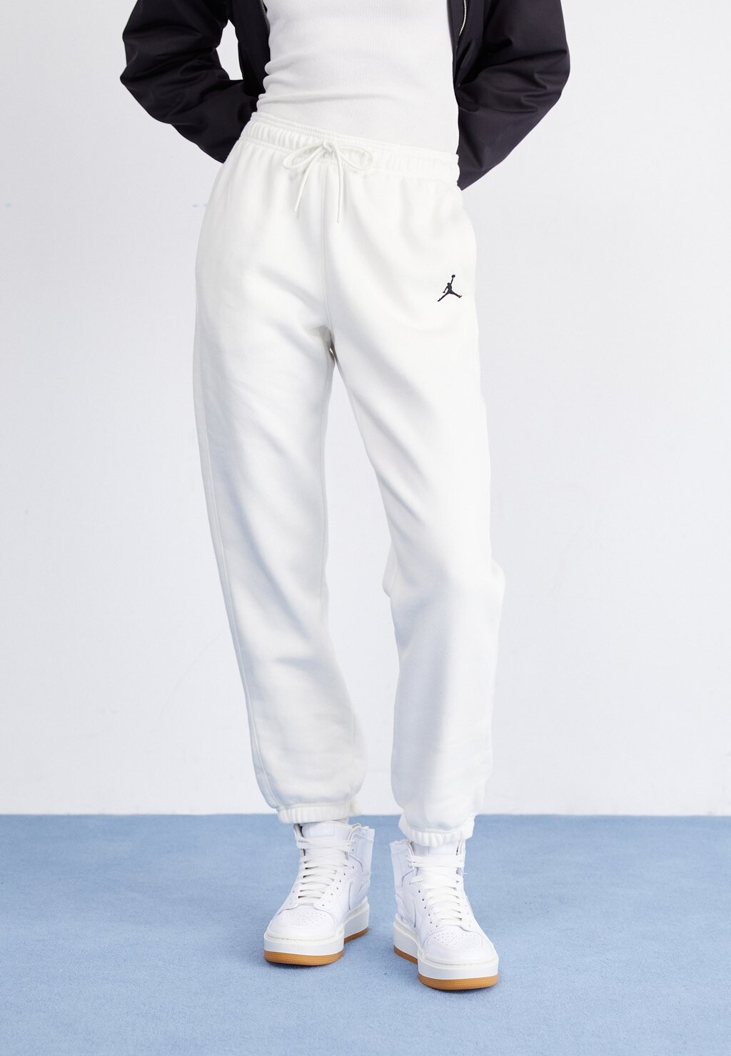 

Спортивные брюки Pant Jordan, цвет sail/black