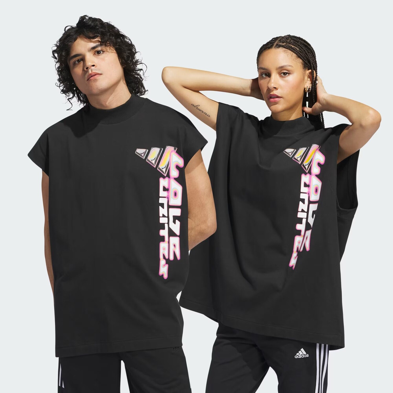

Укороченная майка с графическим рисунком Pride (гендерно-нейтральный) Adidas, цвет Black