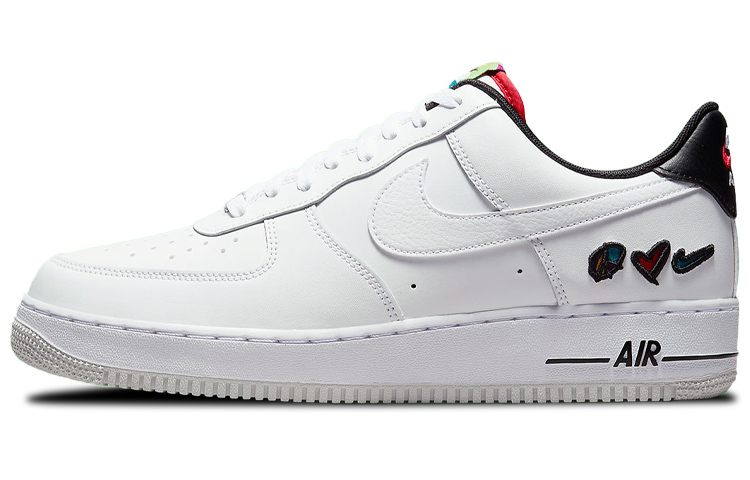 

Nike Air Force 1 Low Peace, Love, Swoosh, черный/белый