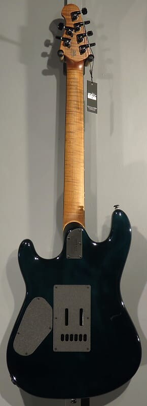 

Электрогитара Ernie Ball Music Man Sabre, Gator Burst, MM Hardshell Case