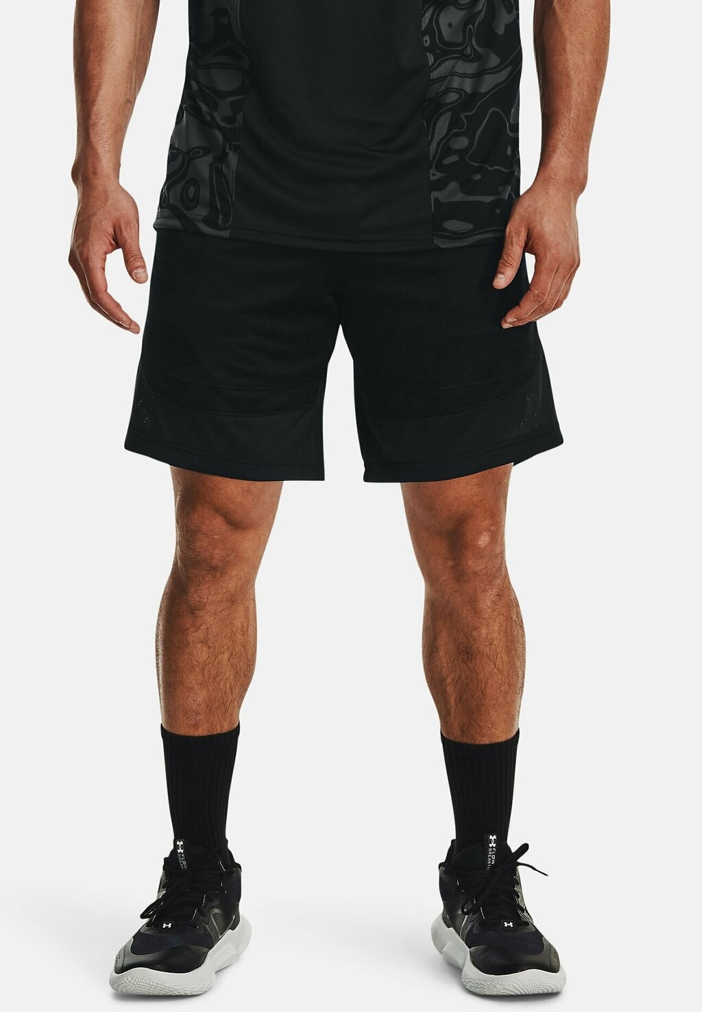 

Спортивные шорты Under Armour