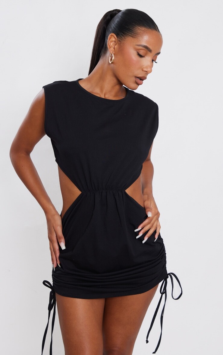 

PrettyLittleThing Черное хлопковое платье-футболка со сборками и вырезами, Черный