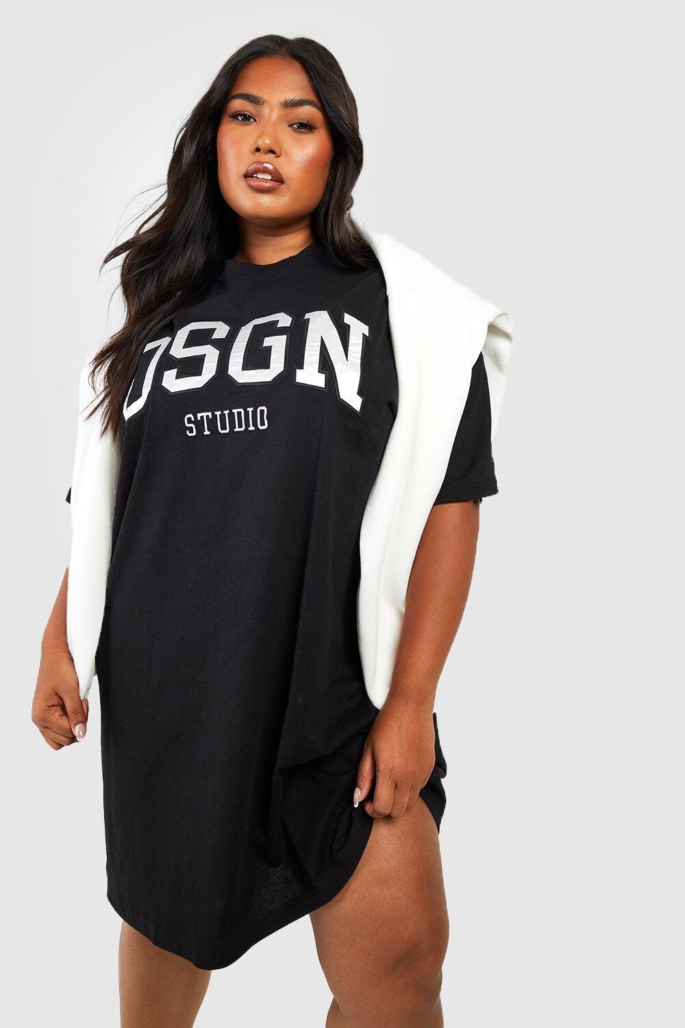 

Платье-футболка оверсайз dsgn studio с аппликациями Boohoo, черный
