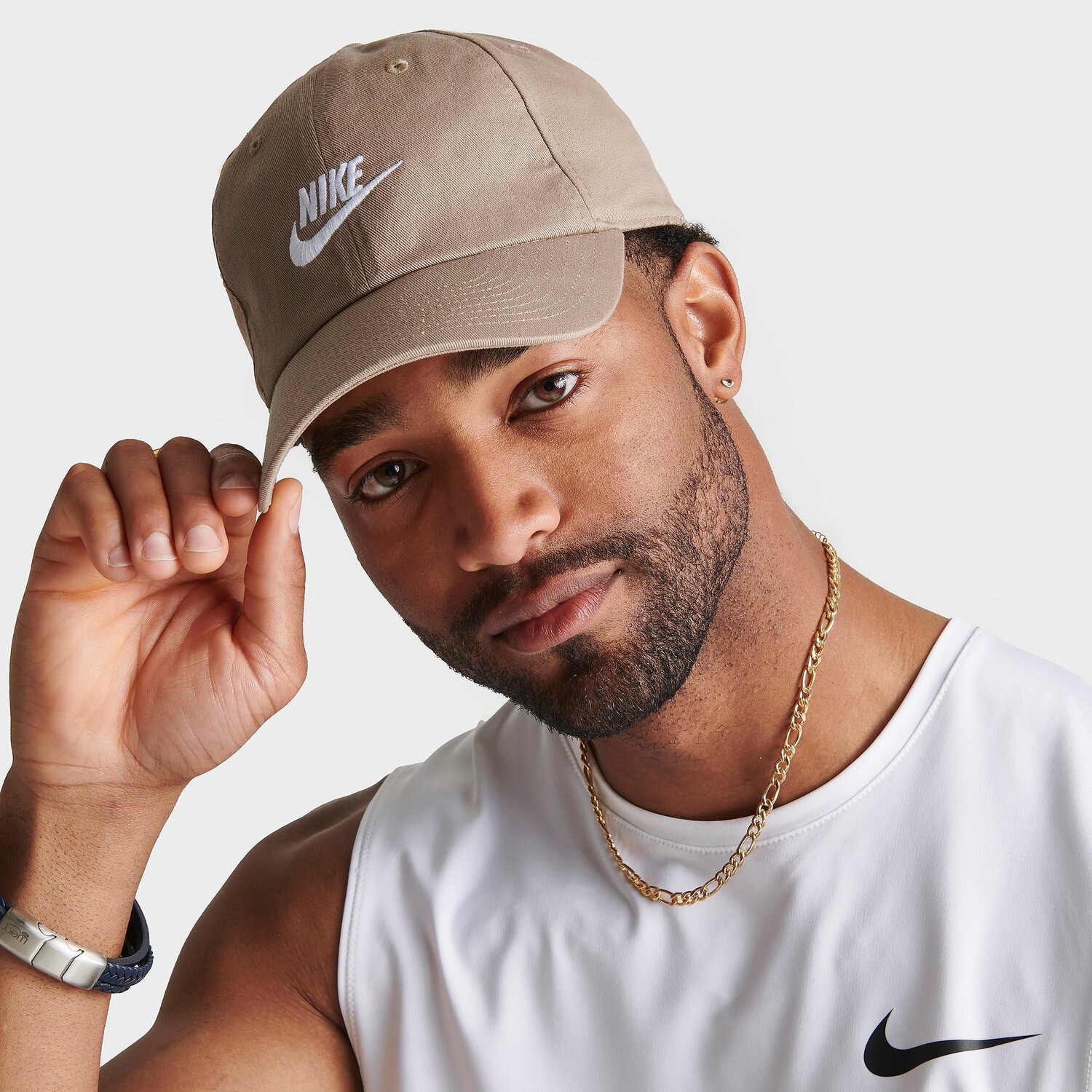 

Кепка с регулируемой спинкой Nike Sportswear Heritage86 Futura, бежевый