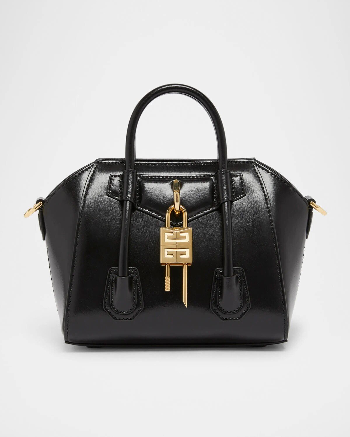 

Кожаная сумка с верхней ручкой Antigona Toy Lock Givenchy, черный