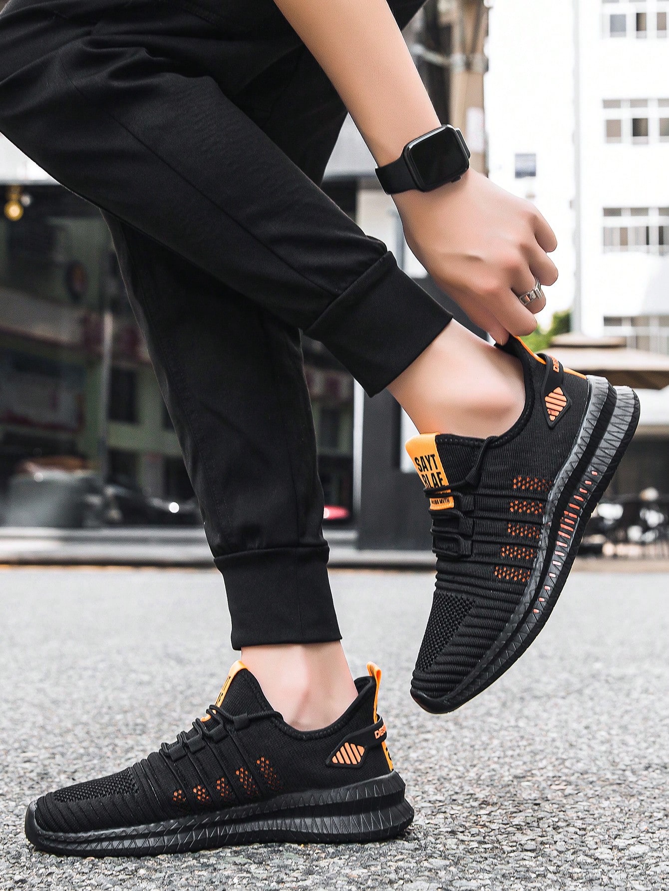 Мужская легкая дышащая спортивная повседневная обувь, черный оранжевый кроссовки для мужчин и женщин мягкая легкая сетчатая дышащая уличная обувь для бега спортзала тренировок повседневная спортивная обувь