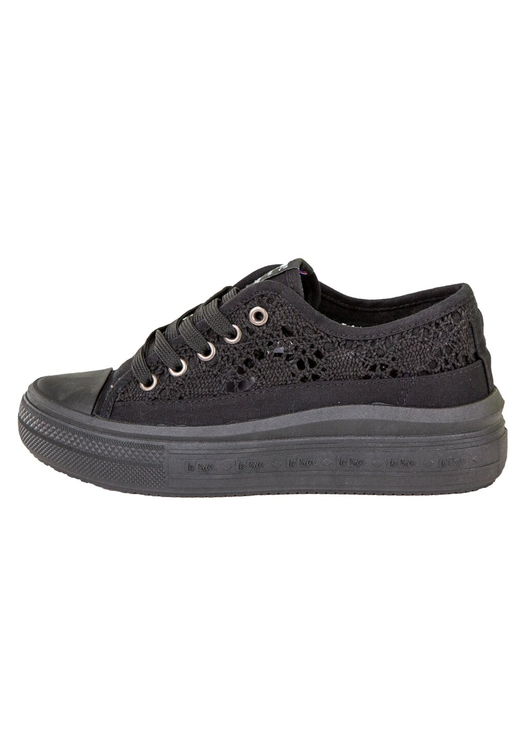 

Кроссовки на шнуровке Lee Cooper, черный