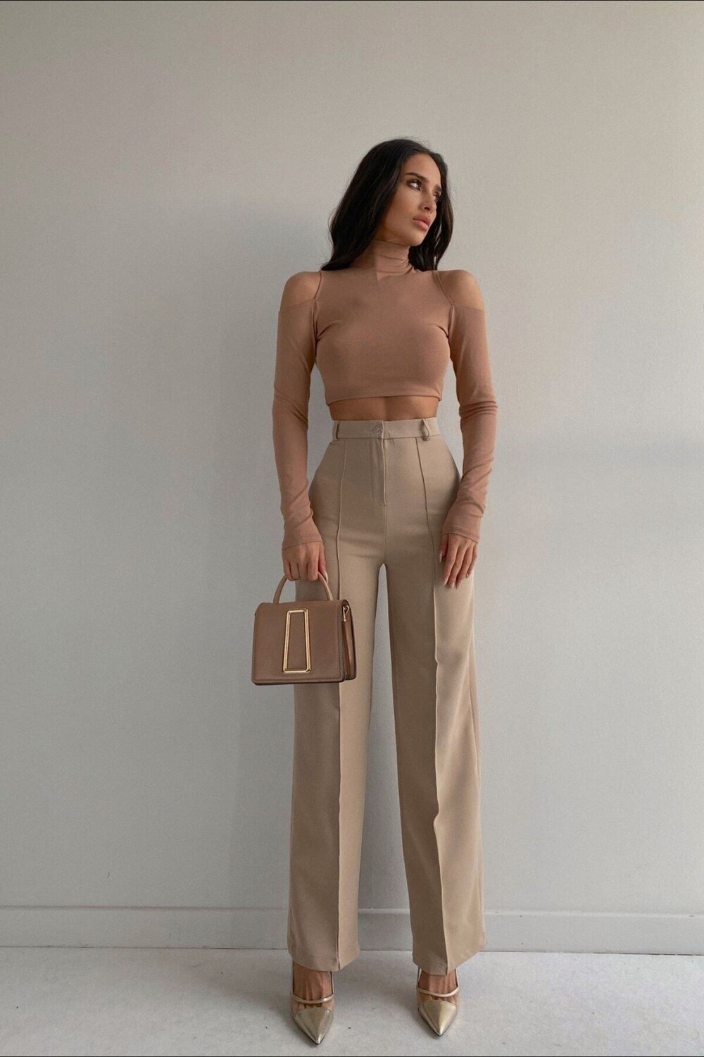

Широкие брюки с декоративной строчкой спереди mymoda, бежевый