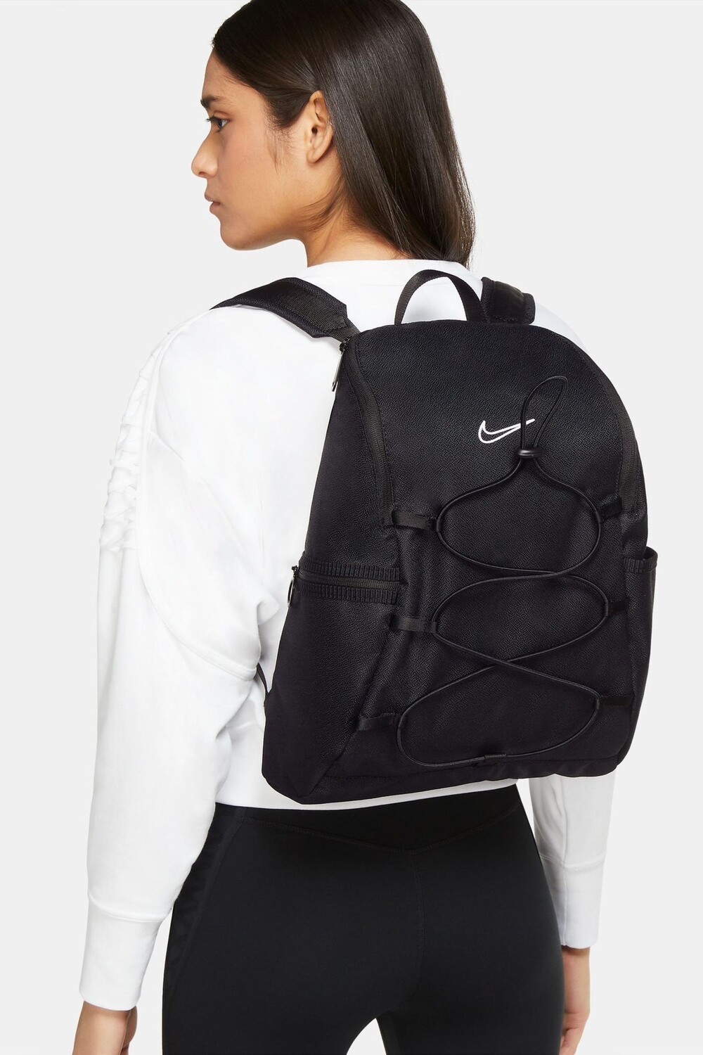 

Один рюкзак Nike, черный