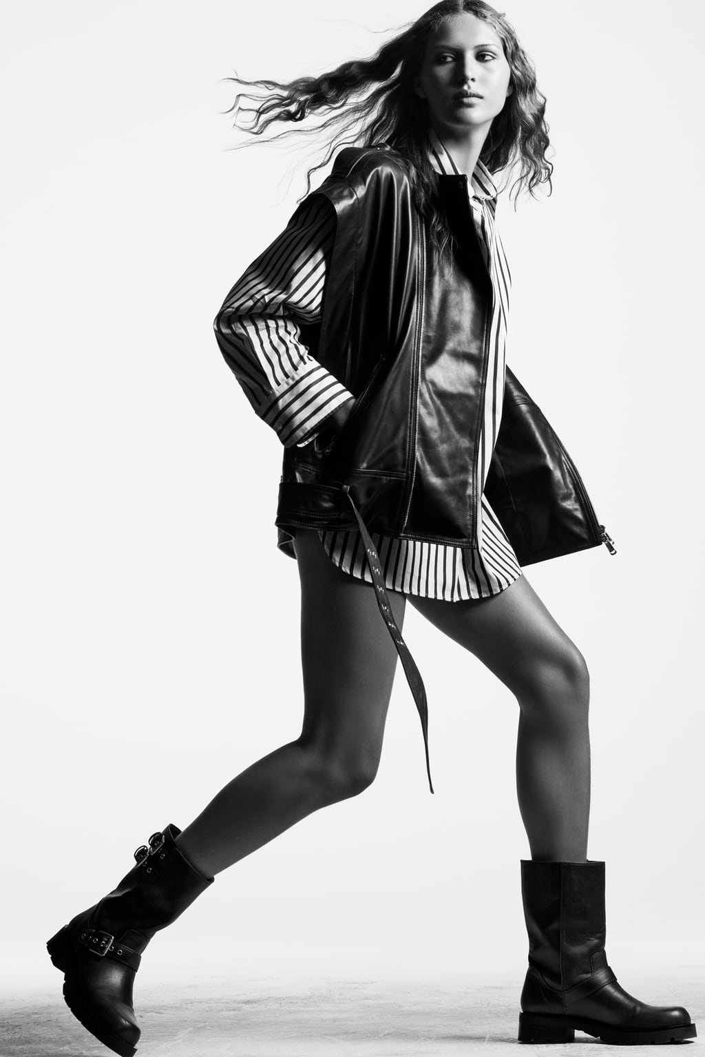 

Кожаный жилет оверсайз Zw Collection ZARA, черный