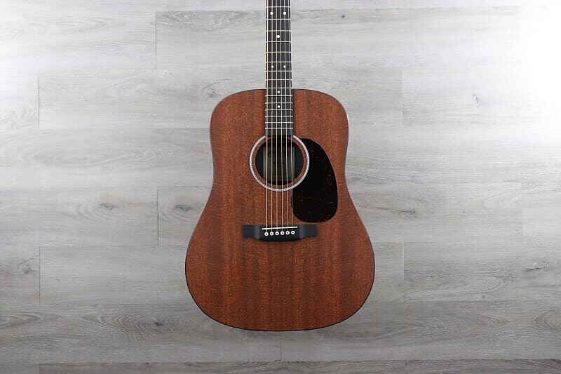 

Акустическая гитара Martin D-X1E-03 Mahogany/Mahogany with Gig Bag
