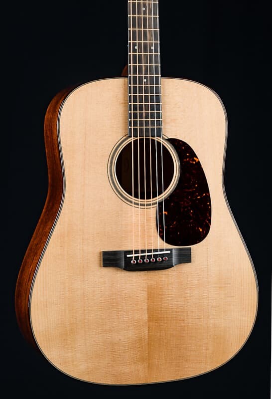 

Акустическая гитара Martin D-18 Modern Deluxe Mahogany and Sitka Spruce VTS NEW
