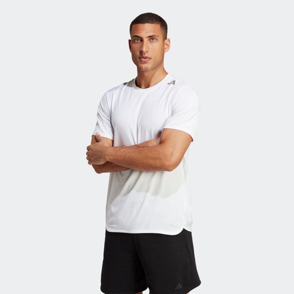 

Футболка Adidas IB9096, белый