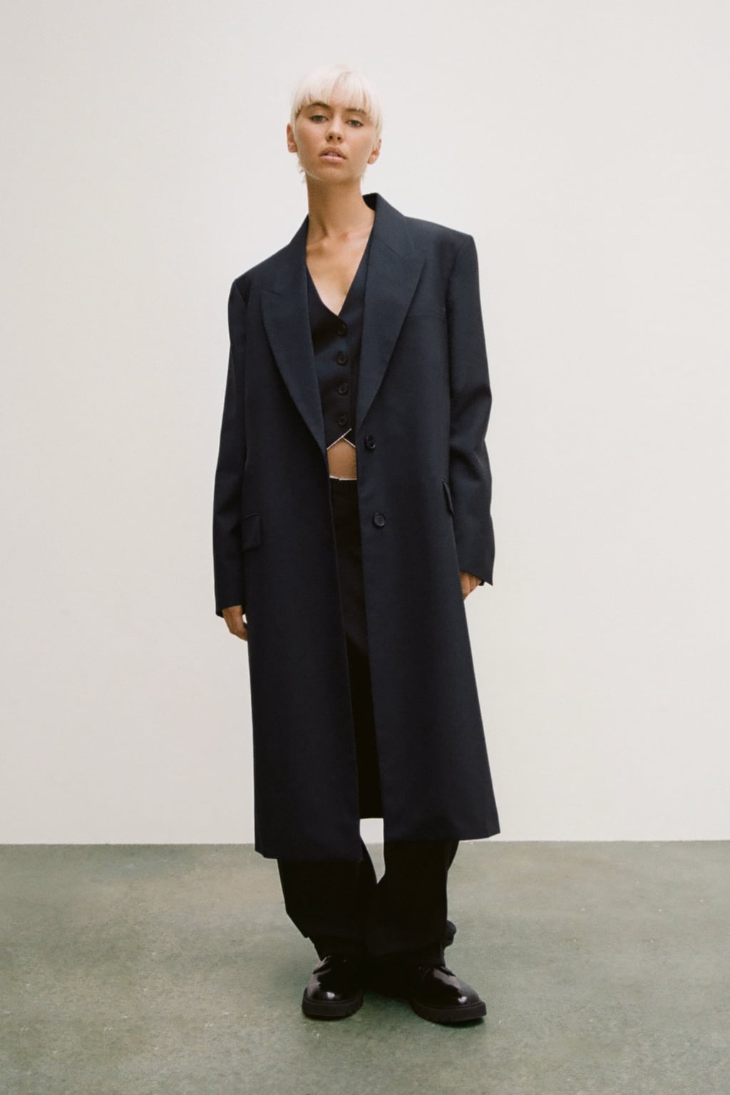 

Минималистичные брюки с вытачками Zw Collection ZARA, синий