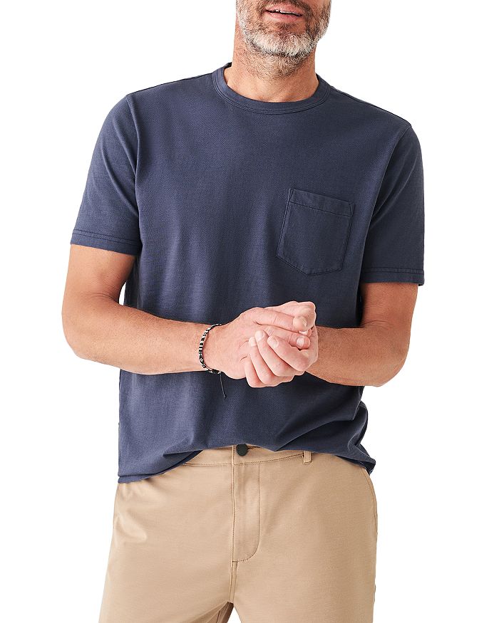 цена Мужская футболка классического кроя с карманами Faherty
