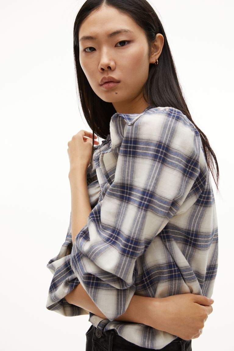 

Блуза H&M Ruffle-trimmed Plaid, темно-синий/белый