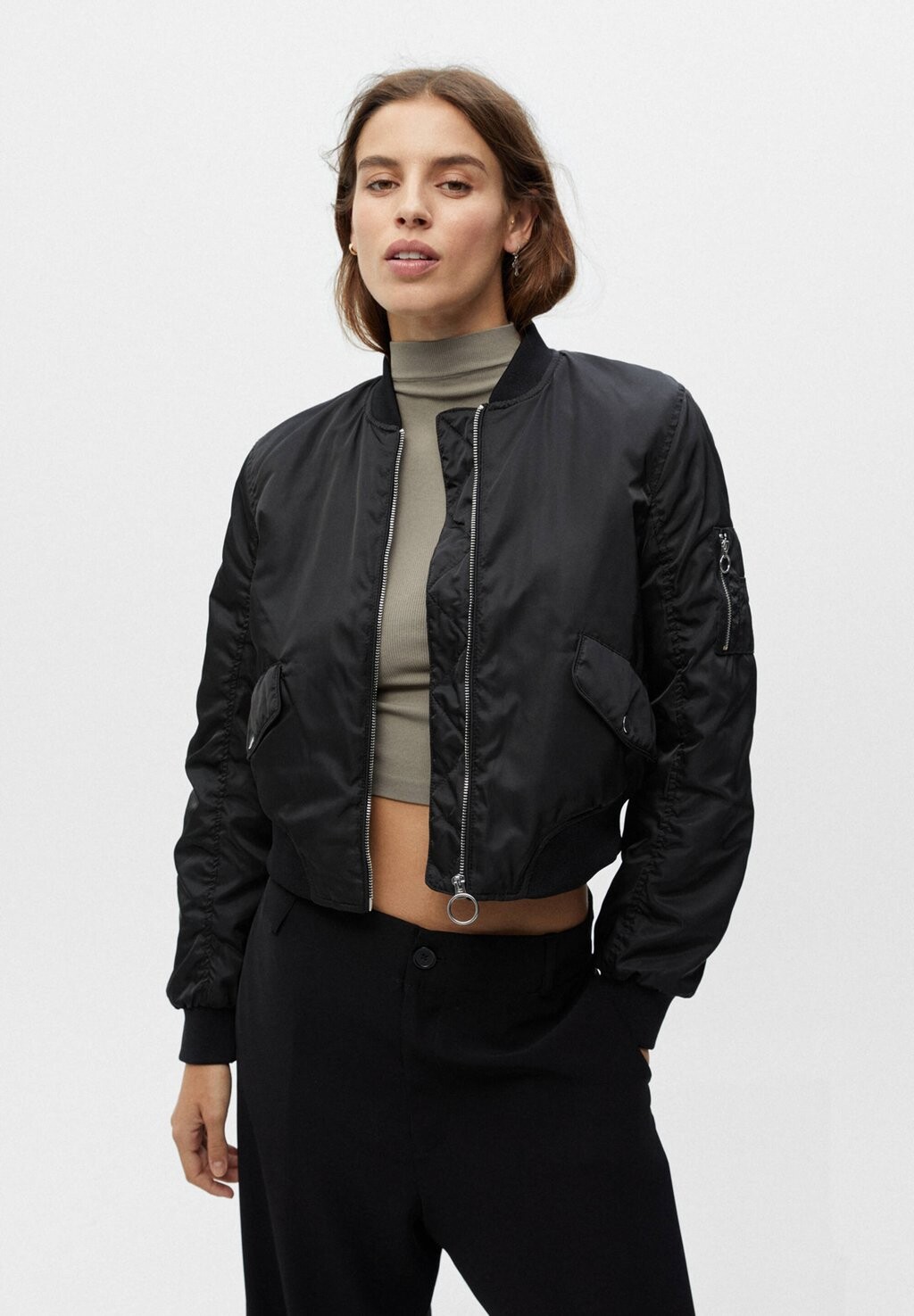 

Куртка бомбер PULL&BEAR, черный