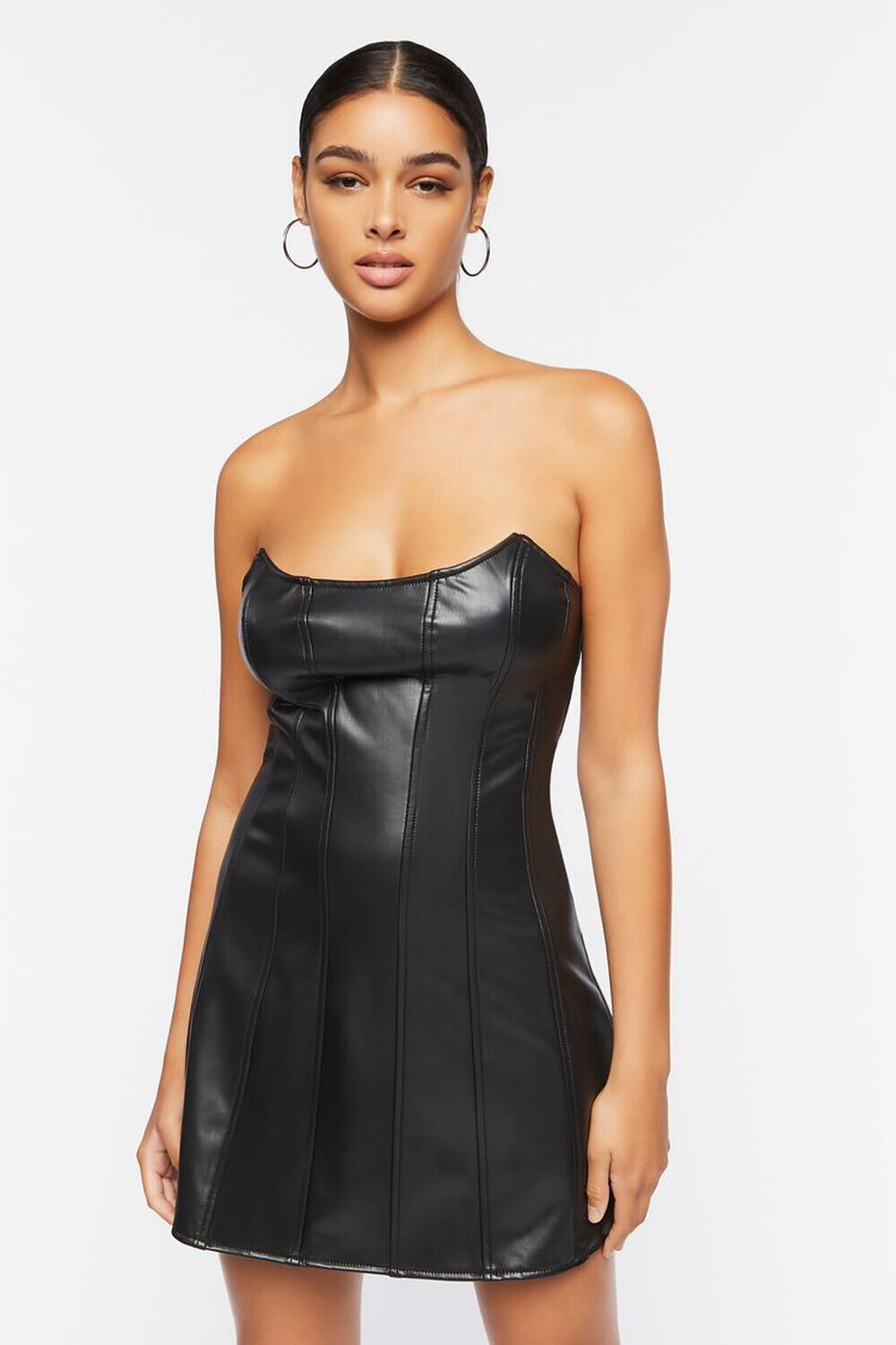 

Мини-платье без бретелек из искусственной кожи Forever 21, черный