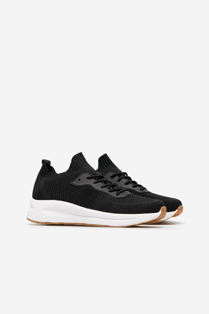 

Кроссовки Flyknit Cortefiel, черный