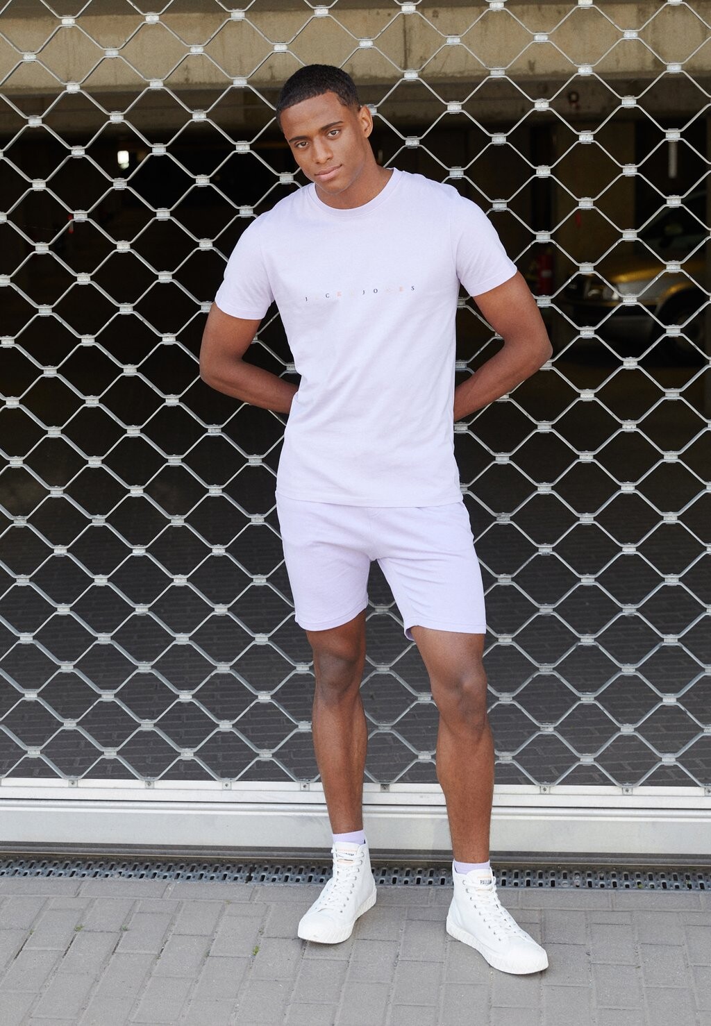 

Высокие кроссовки Palladium