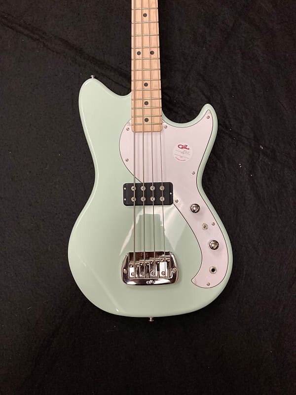 

Басс гитара G&L Tribute Fallout Short Scale Bass - Surf Green
