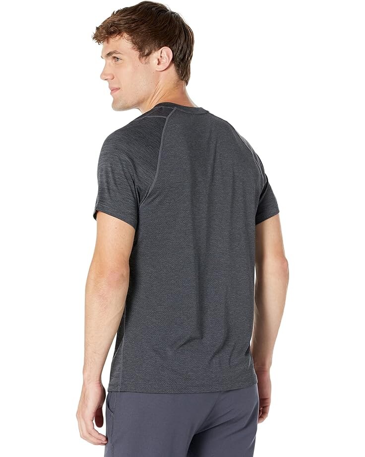 

Футболка SAXX UNDERWEAR Aerator Short Sleeve Tee, цвет Faded Black Heather